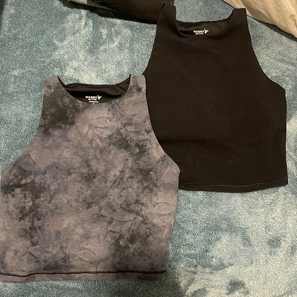 Old Navy workout shirts